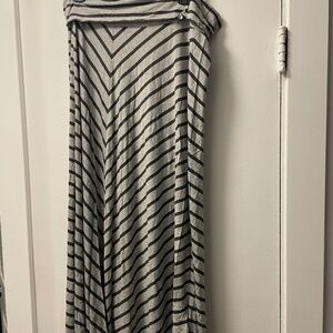 Gap maxi skirt